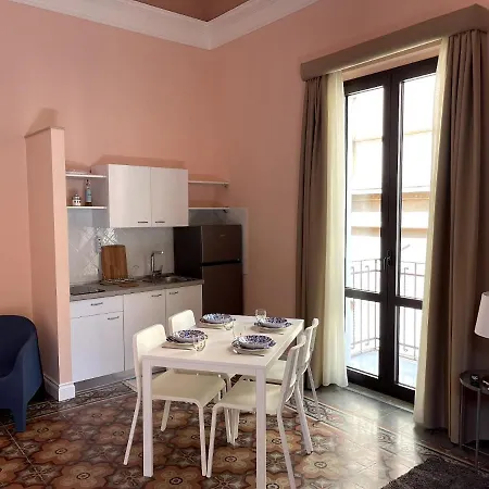 Faraone Apartment
